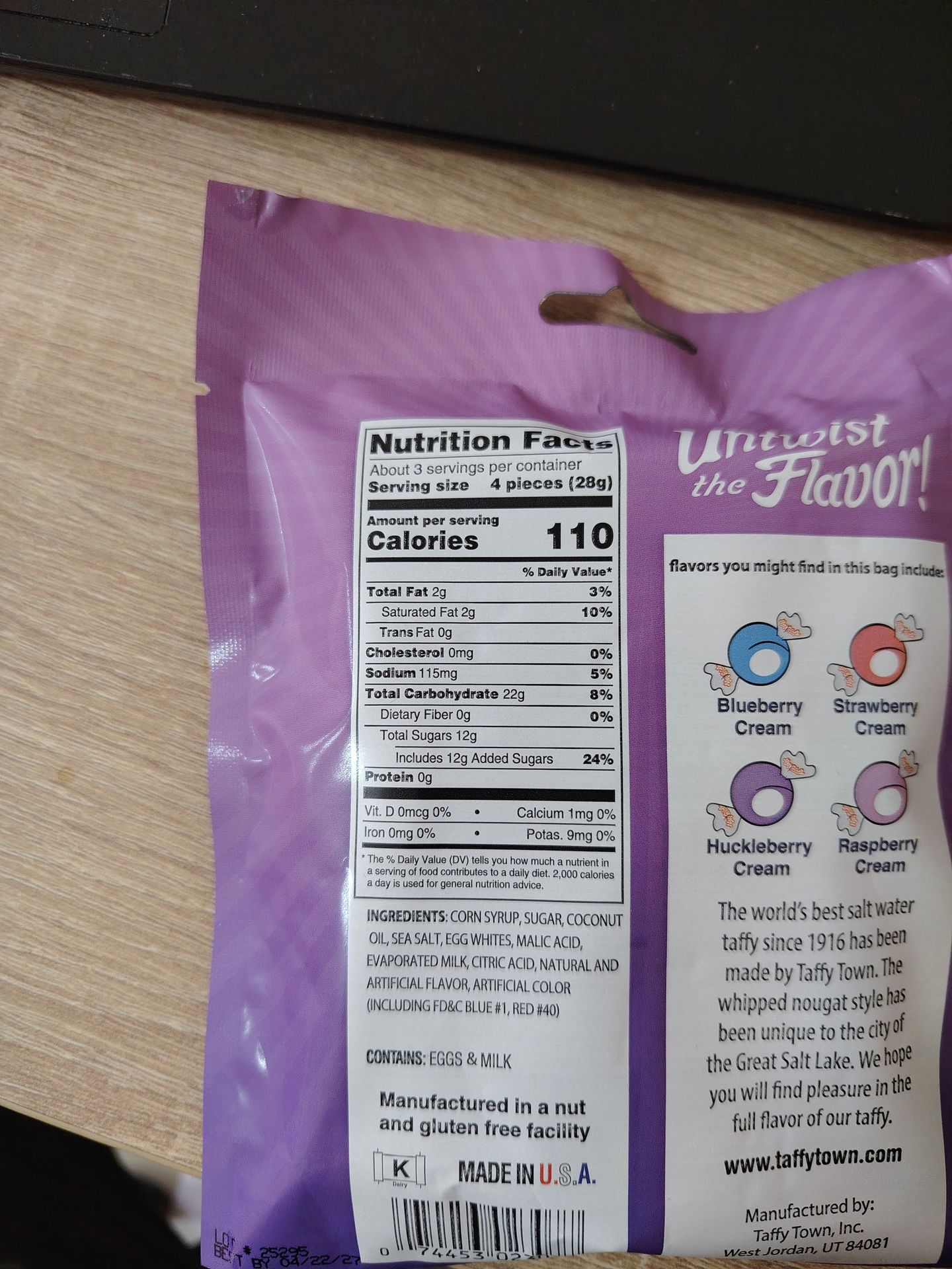 Taffy Town Berries & Cream 99g